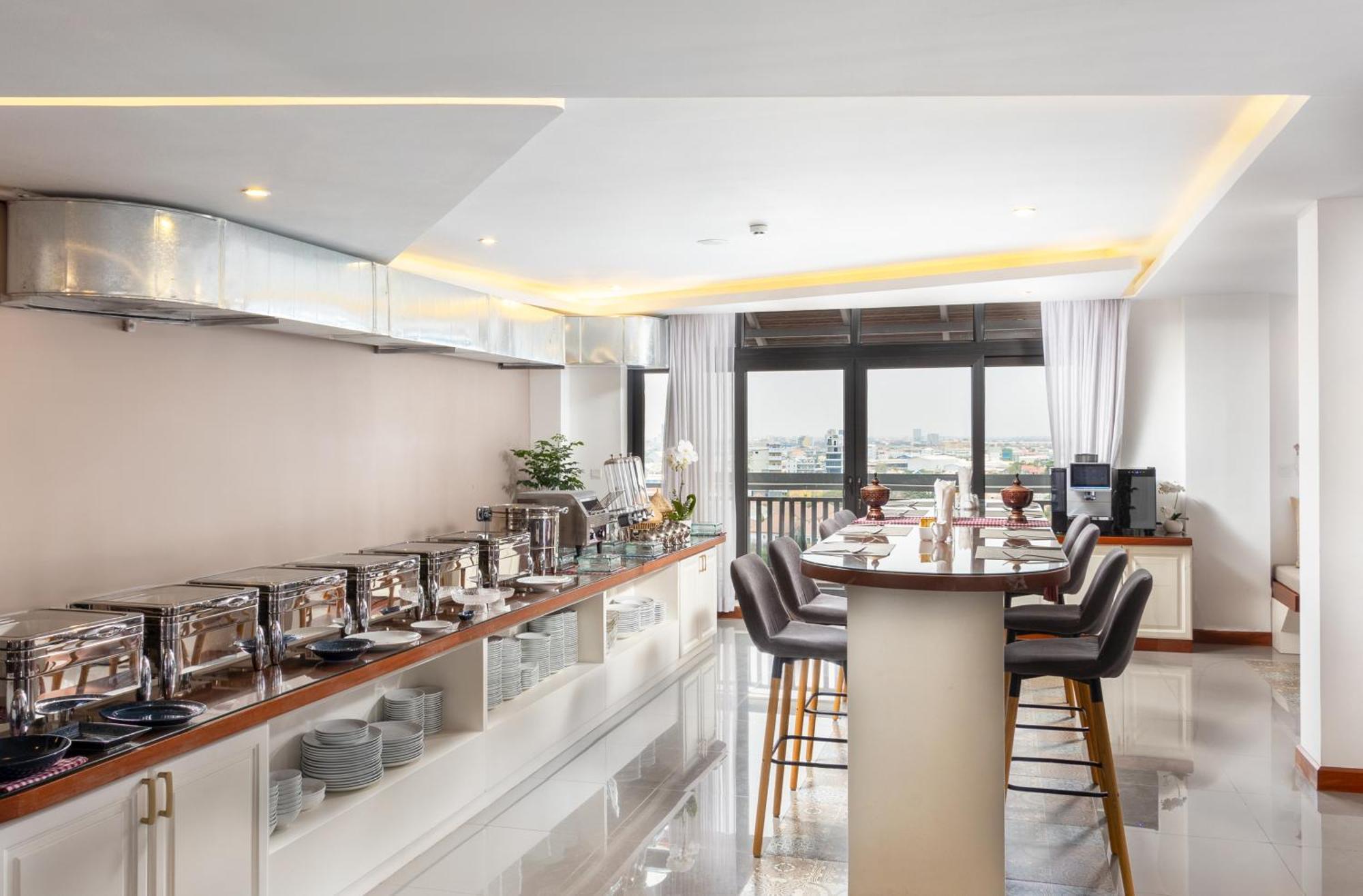 Jaya Suites Hotel Phnom Penh Ngoại thất bức ảnh