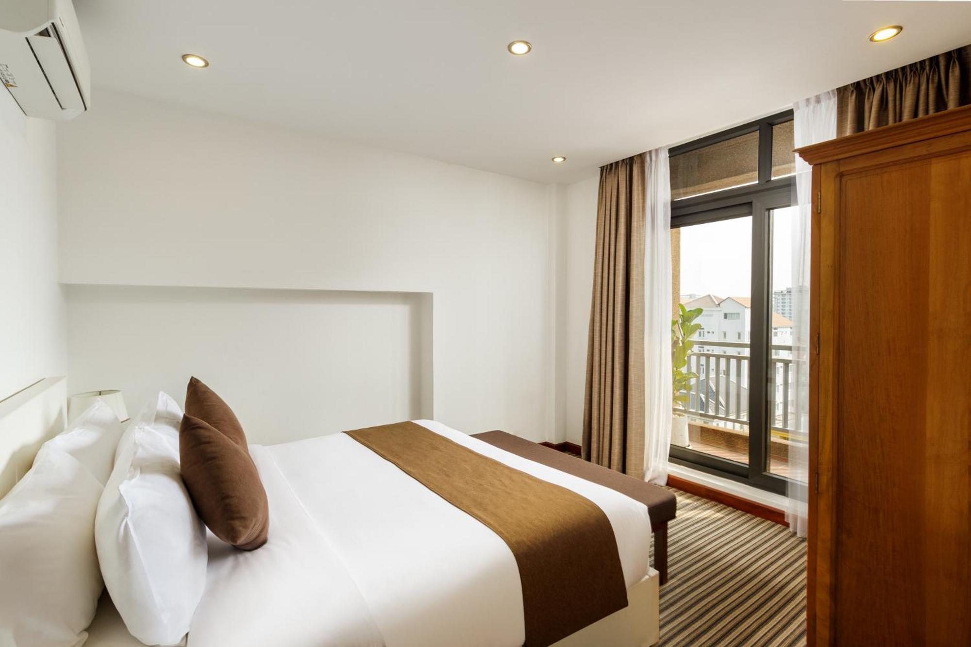 Jaya Suites Hotel Phnom Penh Ngoại thất bức ảnh