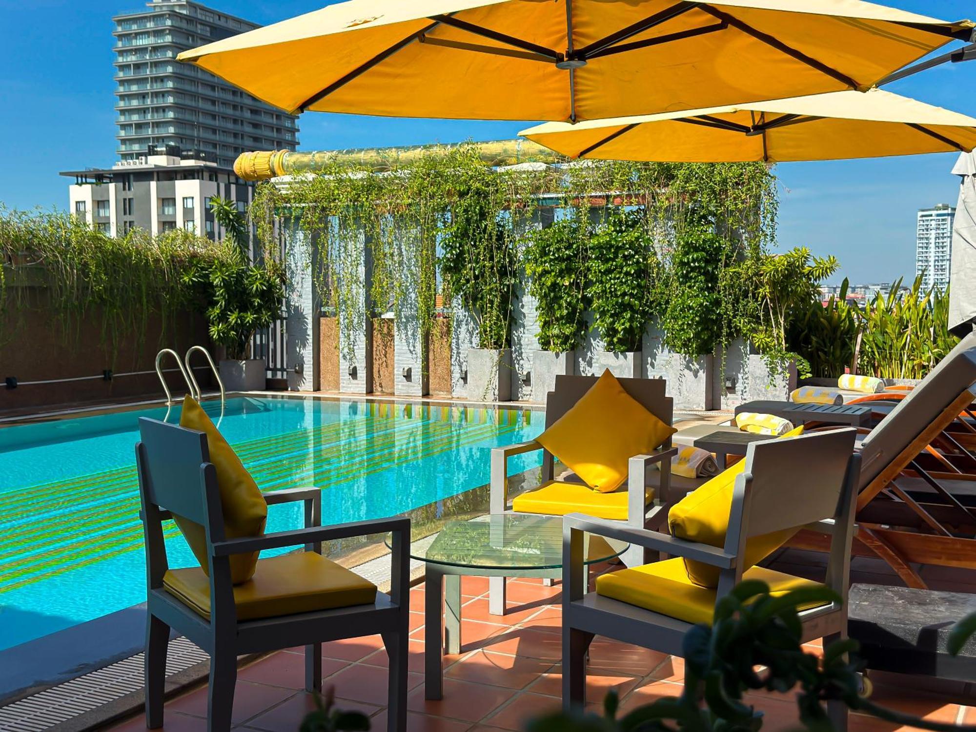 Jaya Suites Hotel Phnom Penh Ngoại thất bức ảnh